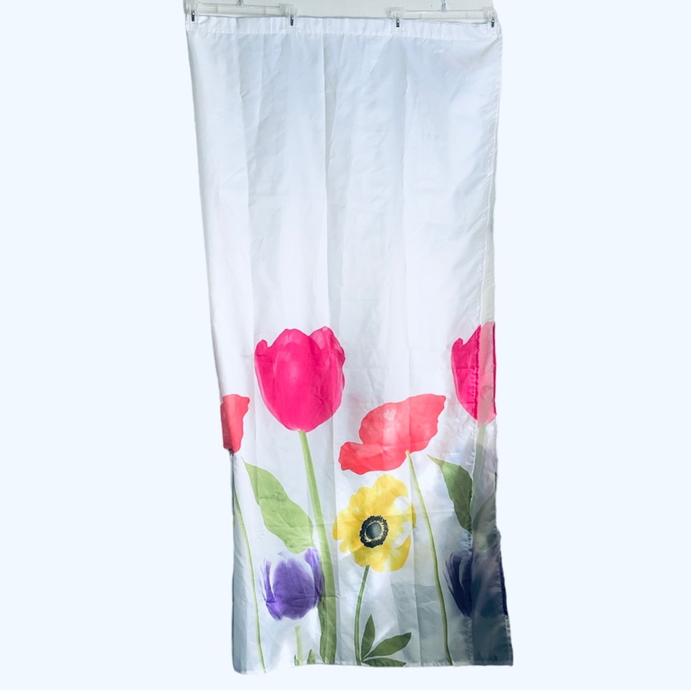 Home Classics Floral Fabric Shower Curtain 70x72 new w/o pkg